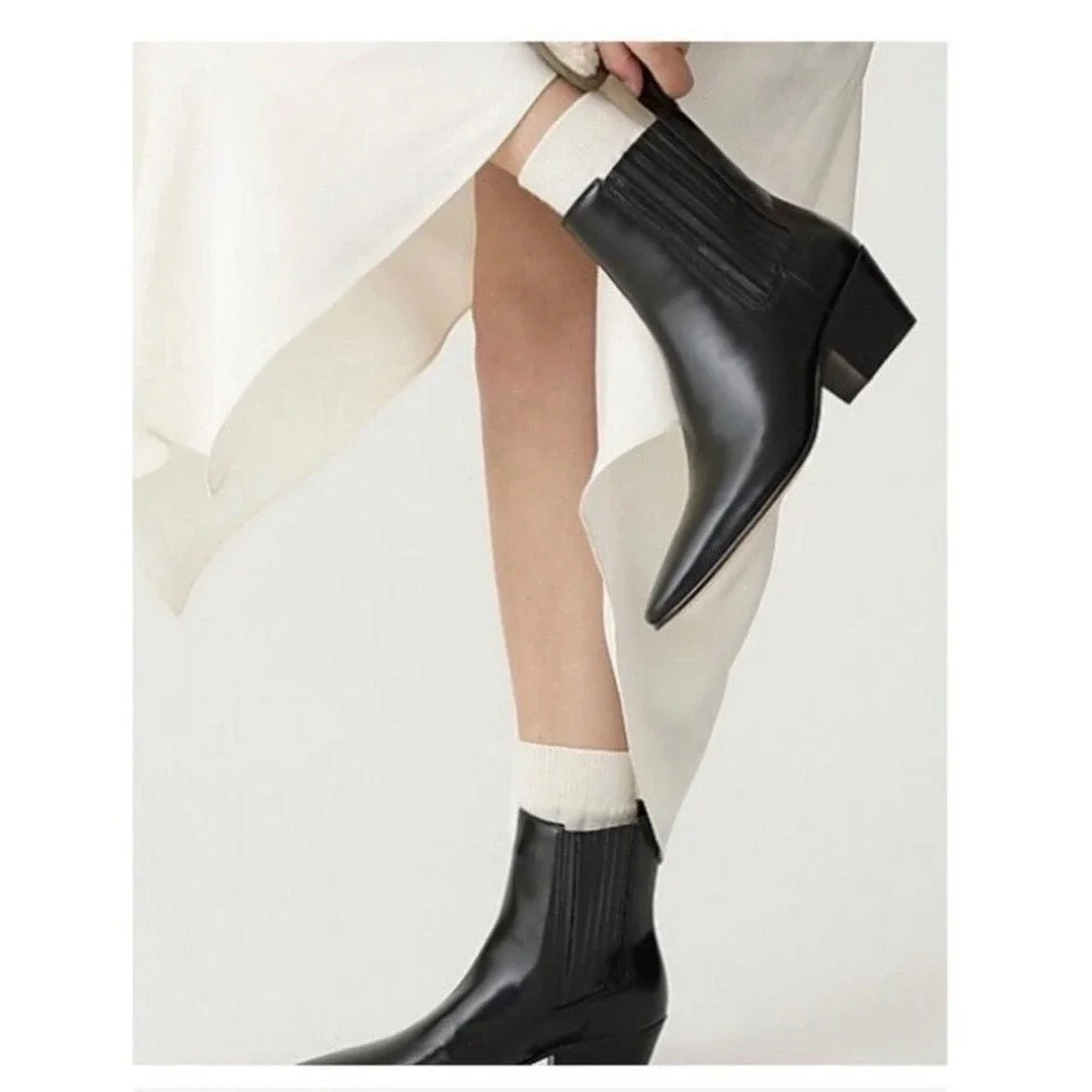 J Crew Piper Ankle Boot 9.5 Shiny Black Leather Western Chelsea Almond Toe BT886